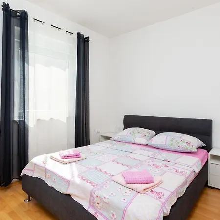 Lejlighed Ferienwohnung Fur 4 Personen Ca 40 Qm In Medulin, Istrien Sudkuste Von Istrien - B60682 *